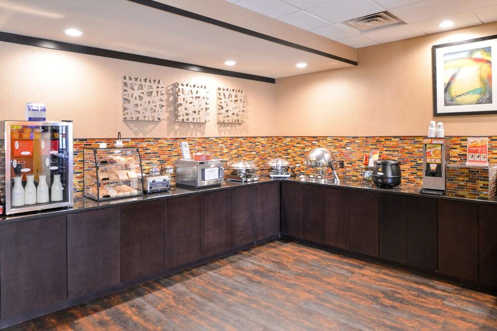Best Western Plus Midwest Inn Omaha Exterior foto